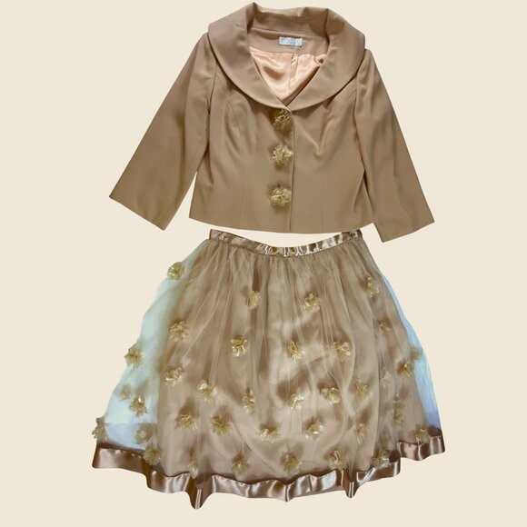 Hartly Tan Beige 2-Piece Set Suit Floral Embellished Tulle Skirt Fifties Small - Picture 1 of 7